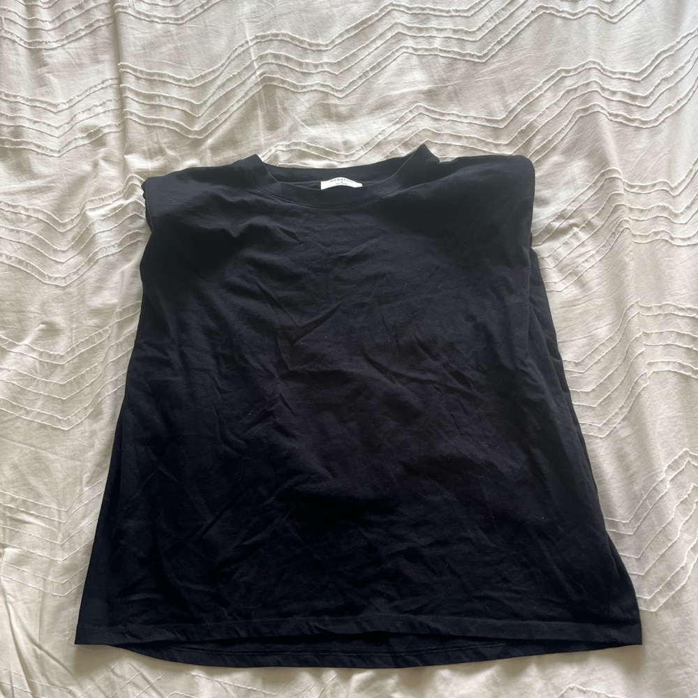 Aritzia Babaton Shoulder Pad tank top